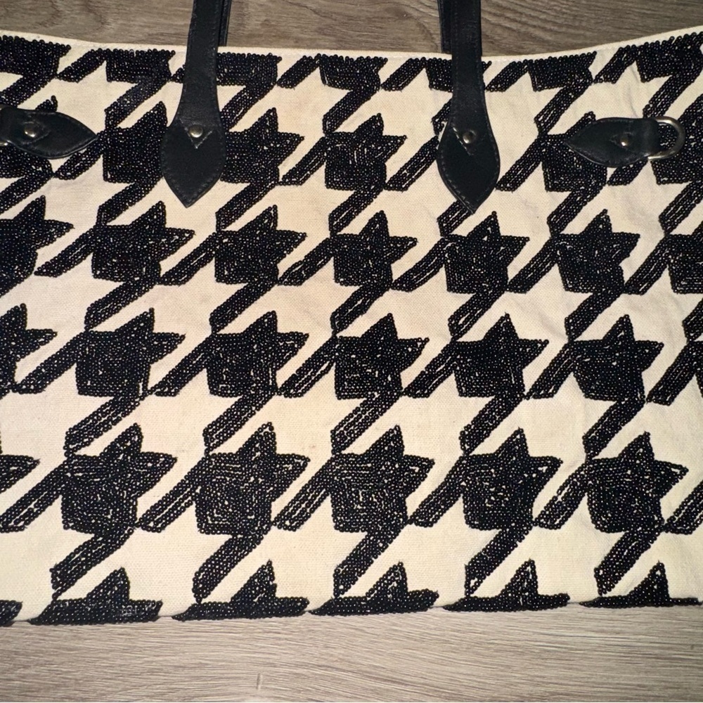Tiana New York Beaded Black Houndstooth Tote - Picture 4 of 11